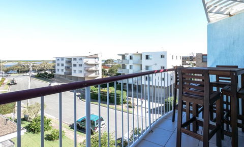 Explorer Cove Unit 6, 31 Kennedy Pde - Accommodation Melbourne 0