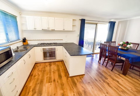 Family Breaks - Accommodation Melbourne 0