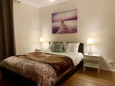 Family Home In Prime Location Melbourne - Accommodation Melbourne 3