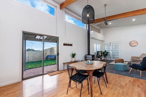 Farnham Lodge - Accommodation Melbourne 2