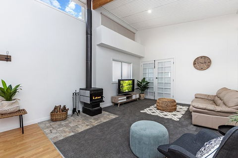 Farnham Lodge - Accommodation Melbourne 1