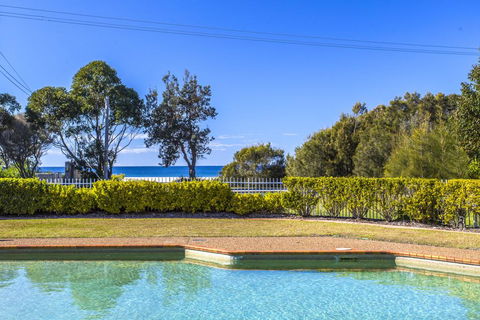 Fathoms 8 - Mollymook - Accommodation Melbourne 2