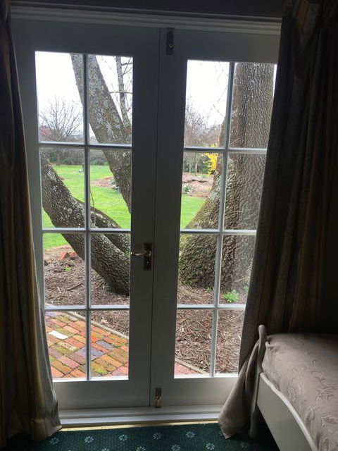 Fitzpatricks Inn - Accommodation Melbourne 2