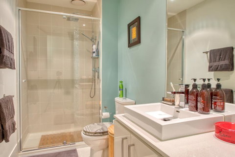 Fitzroy Lifestyle 1 Bed With Pool, Spa, Sauna & Gym - Accommodation Melbourne 3