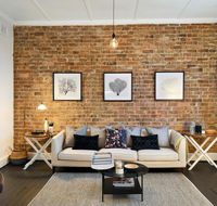 Fox and Hound - Accommodation Melbourne