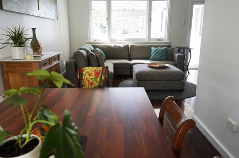 Gallery House Dwellingup - Accommodation Melbourne 2