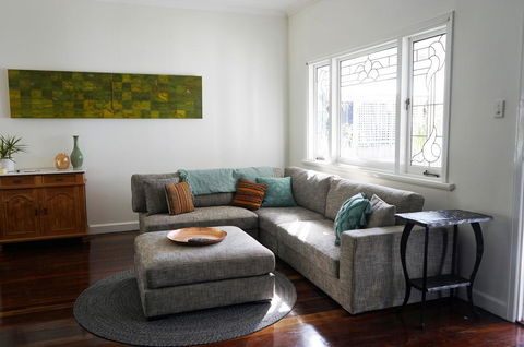 Gallery House Dwellingup - Accommodation Melbourne 1