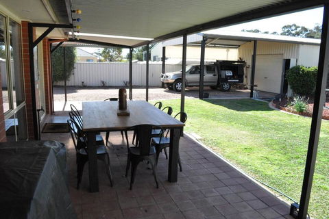 Glencoe Getaway - Accommodation Melbourne 2