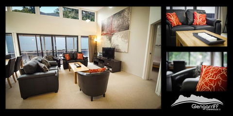Glengarriff Townhouse 3 - Accommodation Melbourne 1