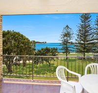 Golden Shores U8 21 Landsborough Parade - Accommodation Melbourne