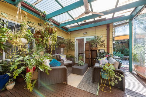 Gorgeous Family Retreat - Accommodation Melbourne 0