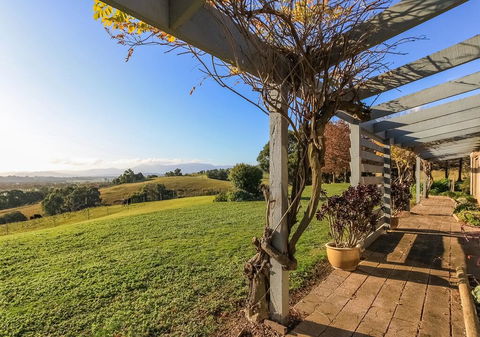 GRACEDALE HILLS HOMESTEAD - Accommodation Melbourne 0