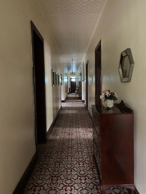 Grand Neath Hotel - Accommodation Melbourne 3