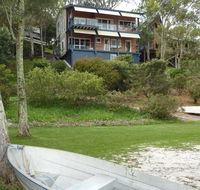 Green Point Lakehouse - Melbourne 4u