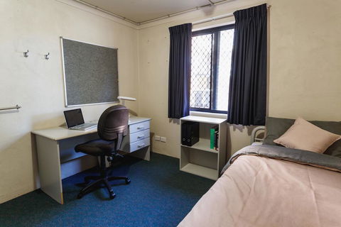 Guild House 6 Bedroom Flat - Melbourne 4u 3