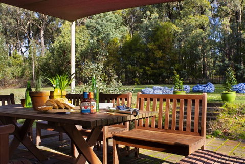 Gumtree Spring - Accommodation Melbourne 1
