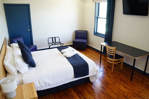 Gunnedah Hotel - Accommodation Melbourne 1