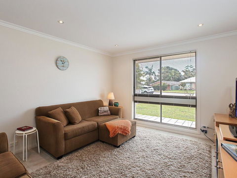 Happy Tails' , 55 Pantowora Street - Pet Friendly, Air Conditioned - Accommodation Melbourne 3