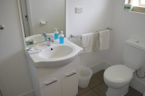 Harbourside Motel - Accommodation Melbourne 2