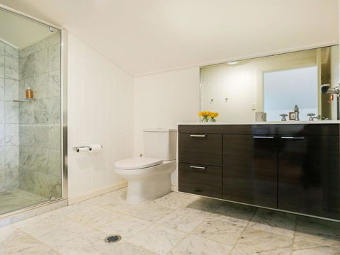 Hardigreen Park - Spacious With Tennis Court - Accommodation Melbourne 3