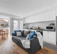 Heart of Windsor Apartment by Ready Set Host - Accommodation Melbourne