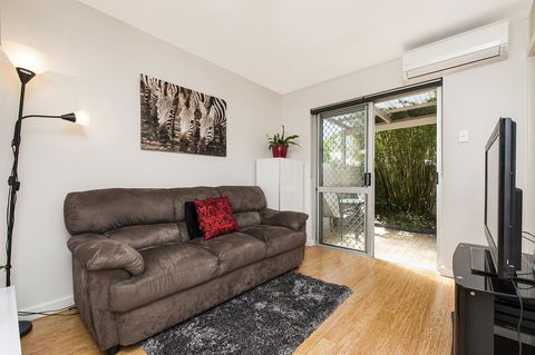 Hensman 01 - Accommodation Melbourne 3