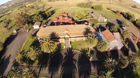 Hermitage Hill Country Retreat - Melbourne 4u 2