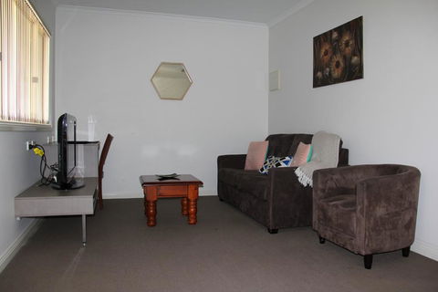 Hibernian Hotel - Accommodation Melbourne 3