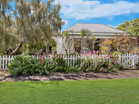 Hillingden - Accommodation Melbourne 3