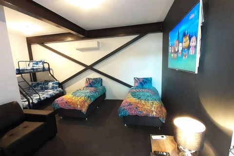 Hobart Waterfront Luxury Retreat - Accommodation Melbourne 1