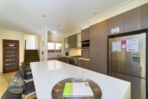 Holiday Home Bayhill Manor - Accommodation Melbourne 2