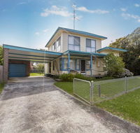 HOLIDAY ON NAUTILUS INVERLOCH