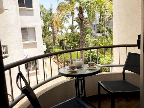 Holiday Unit By The Beach With Pool - Accommodation Melbourne 1