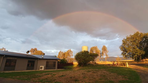Hoof & Hound Country Escape - Accommodation Melbourne 3