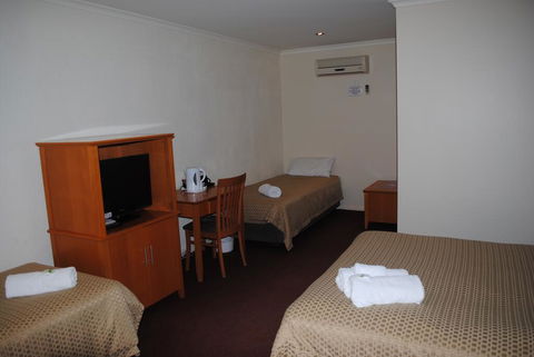 Horse & Jockey Hotel Motel - Accommodation Melbourne 2