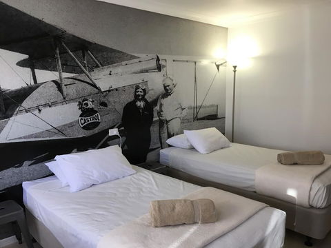 Hotel Corones - Melbourne 4u 0