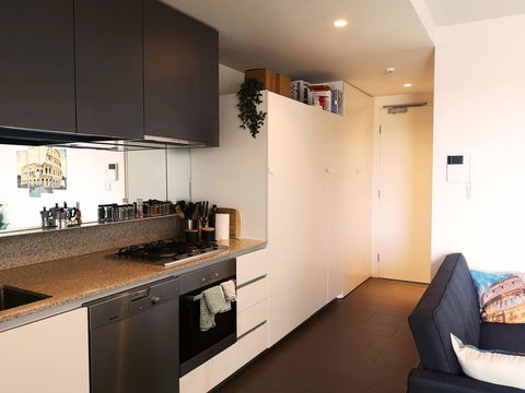 Italian Style Apartment - Accommodation Melbourne 0
