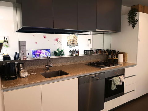 Italian Style Apartment - Accommodation Melbourne 3