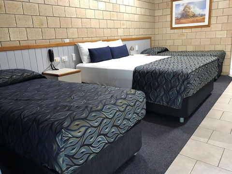 Jacaranda Country Motel - Melbourne 4u 1