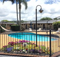 James Street Motor Inn - Accommodation Melbourne