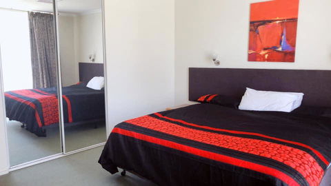 John And Agnes - Accommodation Melbourne 1