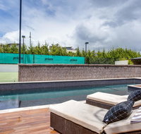 Kalina Retreat resort style tennis  pool - Accommodation Melbourne
