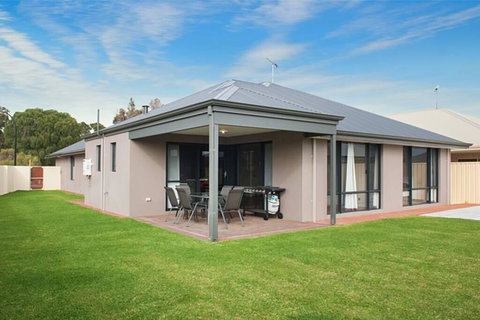 Kangaroo Retreat - Accommodation Melbourne 1