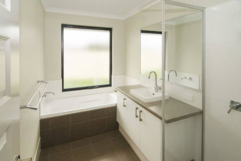 Kangaroo Retreat - Accommodation Melbourne 3