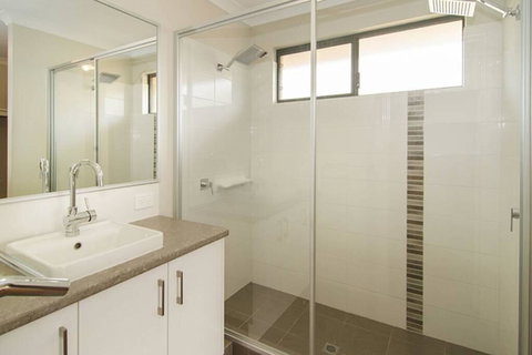 Kangaroo Retreat - Accommodation Melbourne 2