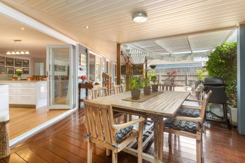 KARINYA - MORNINGTON - Accommodation Melbourne 0