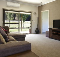 La Casa - Accommodation Melbourne