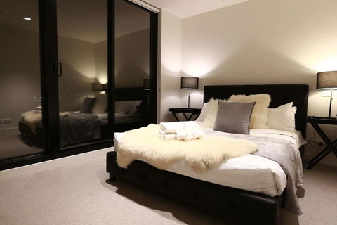 La Maison Sky Garden 3 Bedrooms Apartment - Accommodation Melbourne 0