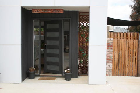 Lake Esmond Place - Accommodation Melbourne 2