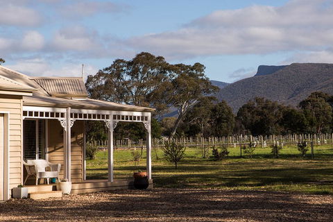 Lallibroch - Accommodation Melbourne 0